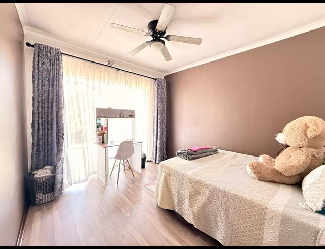 4 BEDROOM HOUSE RENTED IN AVIARY HILL
